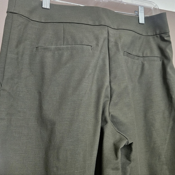 Loft Wide Leg Cropped Pants Olive Green size 8 NWT - Picture 5 of 8